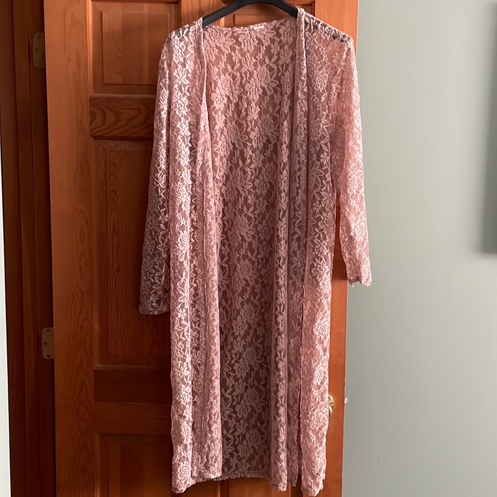 Long lace cover